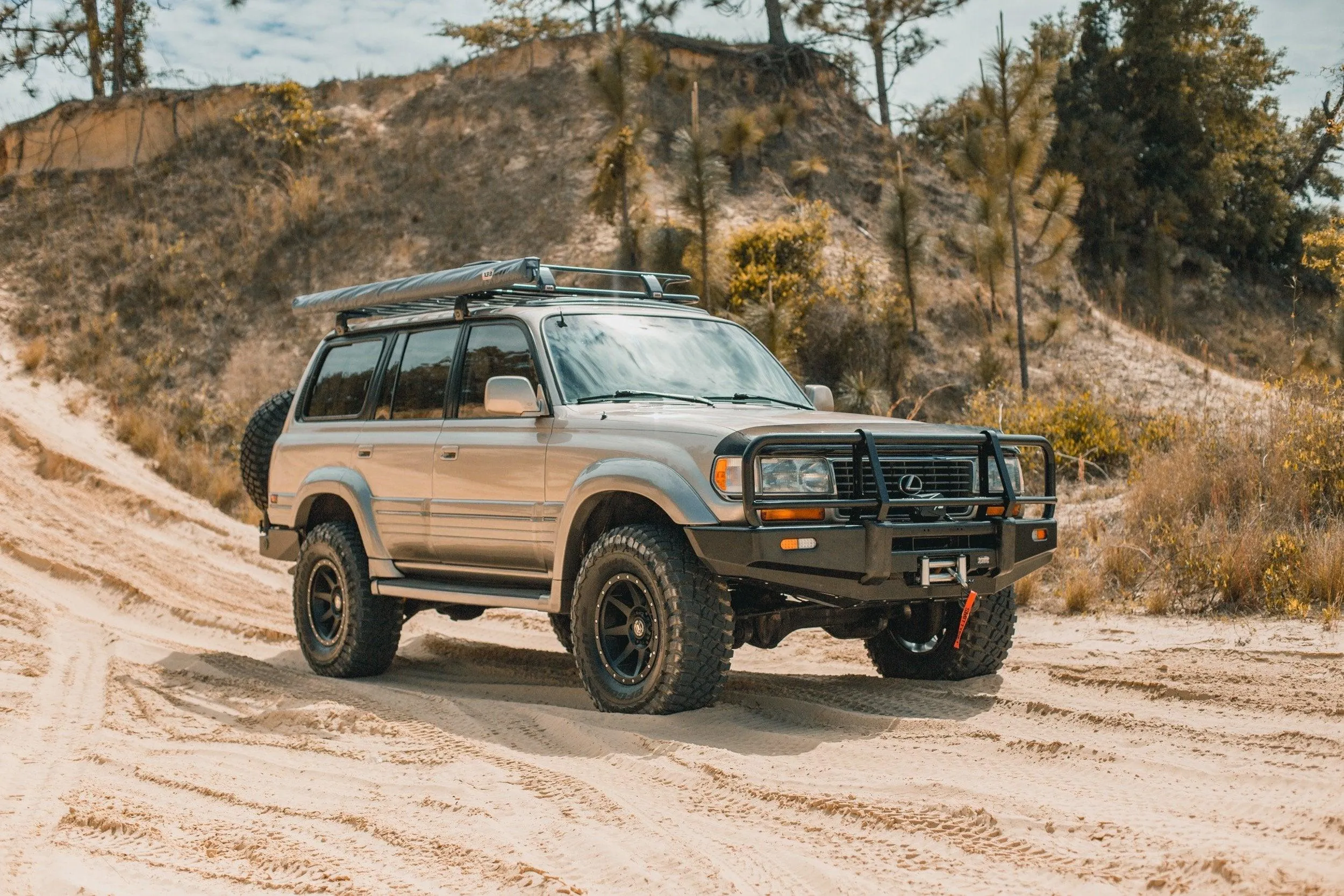 Dobinsons Classic Black Front Bullbar for Toyota Land Cruiser 80 Series (BU59-3518)